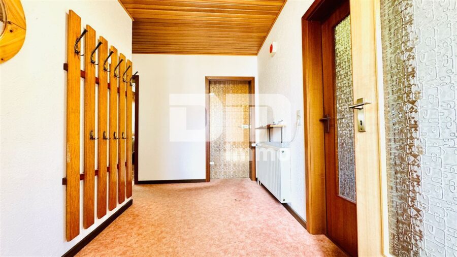 (R)eserviert!Solider Familien-Bungalow mit großem Potenzial in ruhiger Lage - EG Flur / Diele